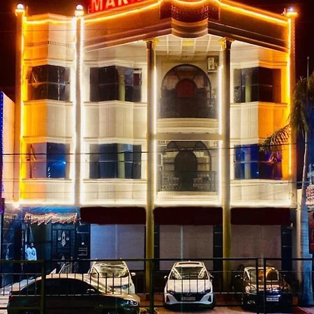 Hotel Mark 우자인 외부 사진
